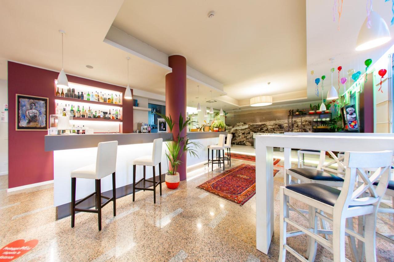 Hotel Bonotto Desenzano del Garda Esterno foto