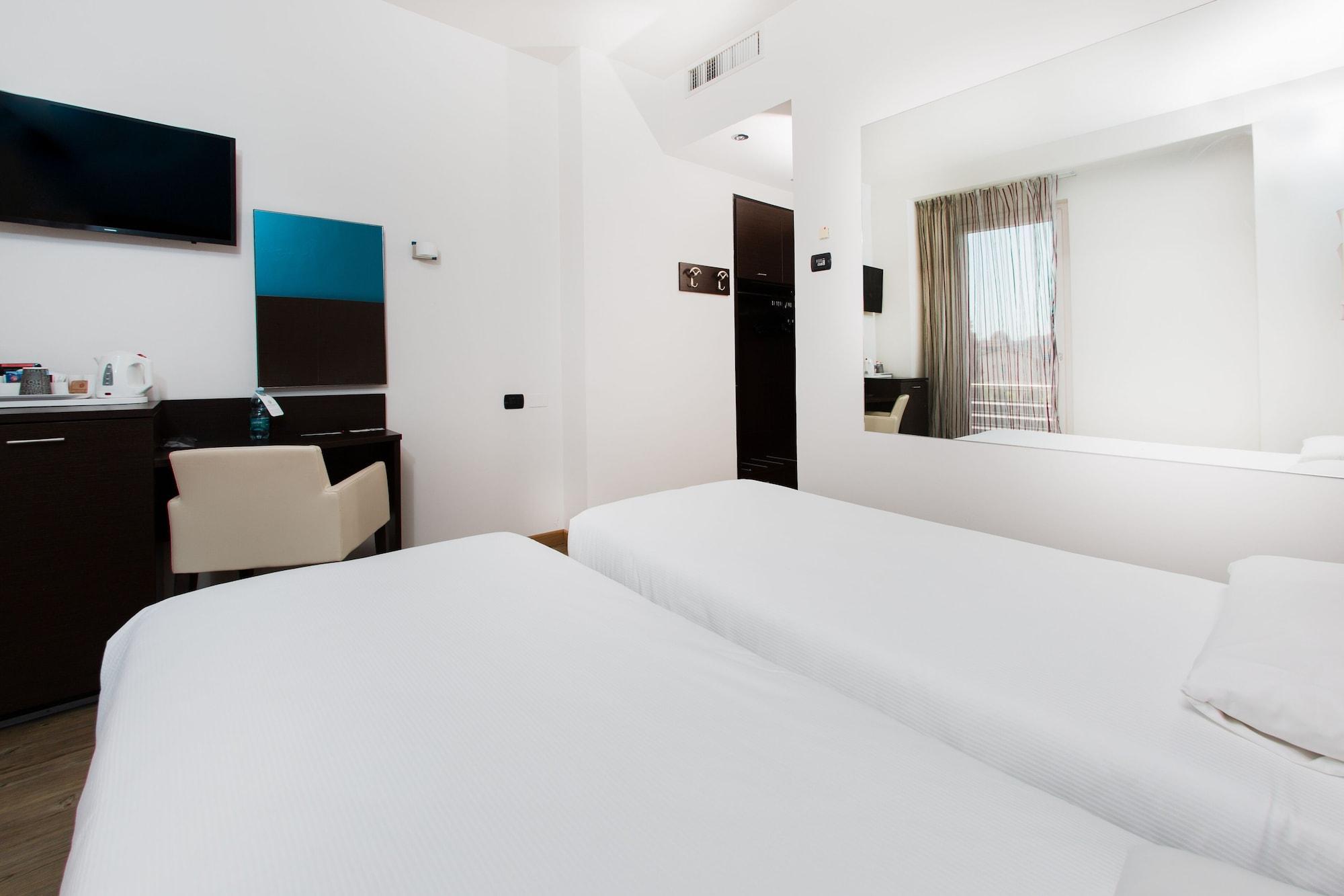 Hotel Bonotto Desenzano del Garda Esterno foto