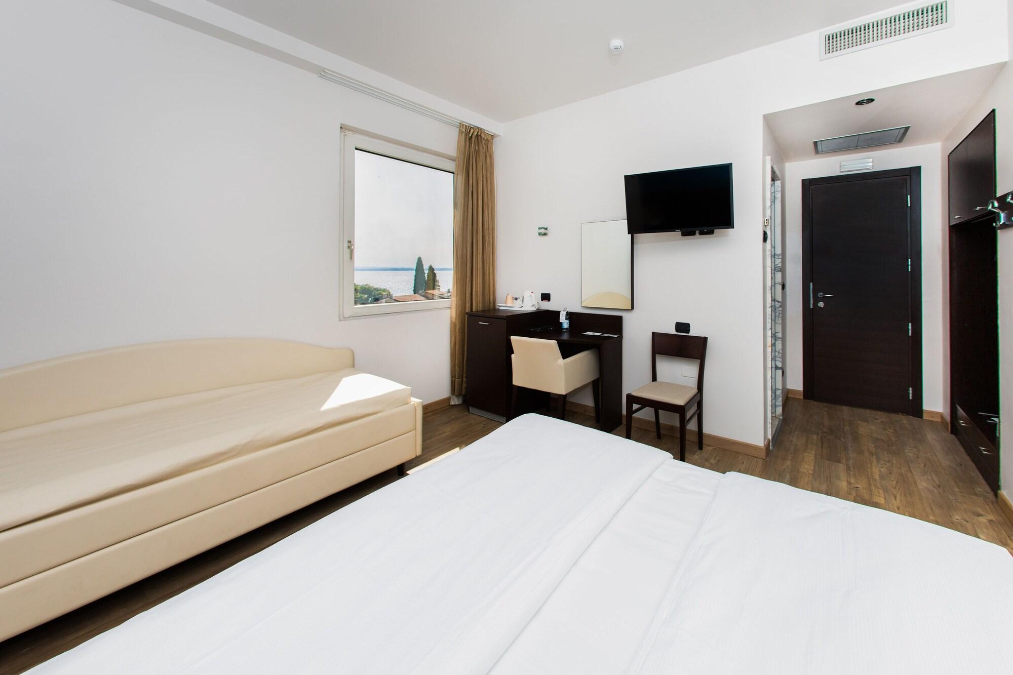 Hotel Bonotto Desenzano del Garda Esterno foto
