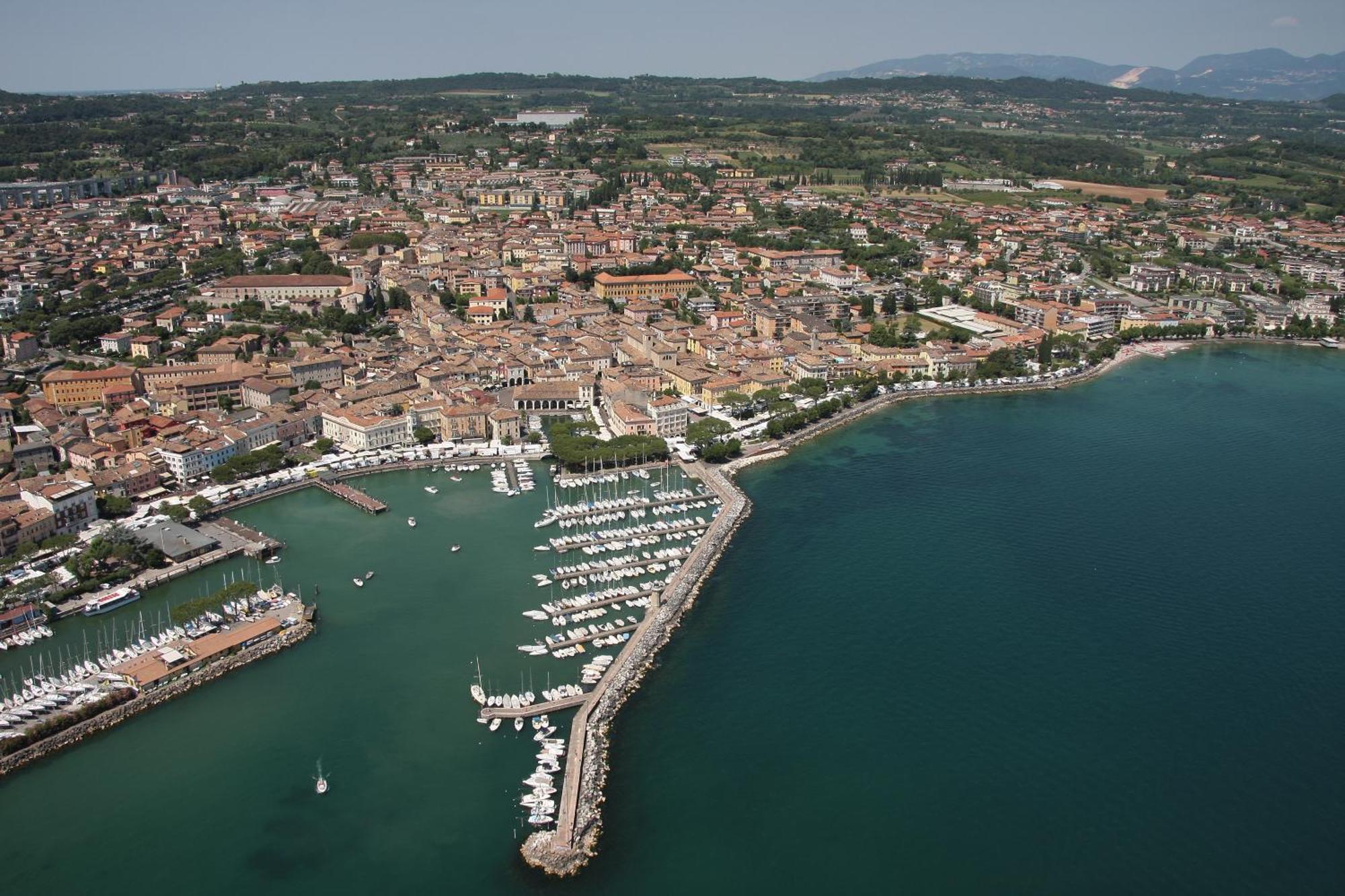 Hotel Bonotto Desenzano del Garda Esterno foto