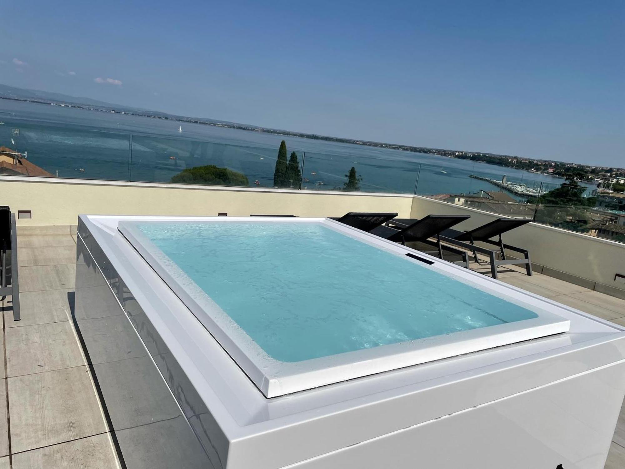 Hotel Bonotto Desenzano del Garda Esterno foto