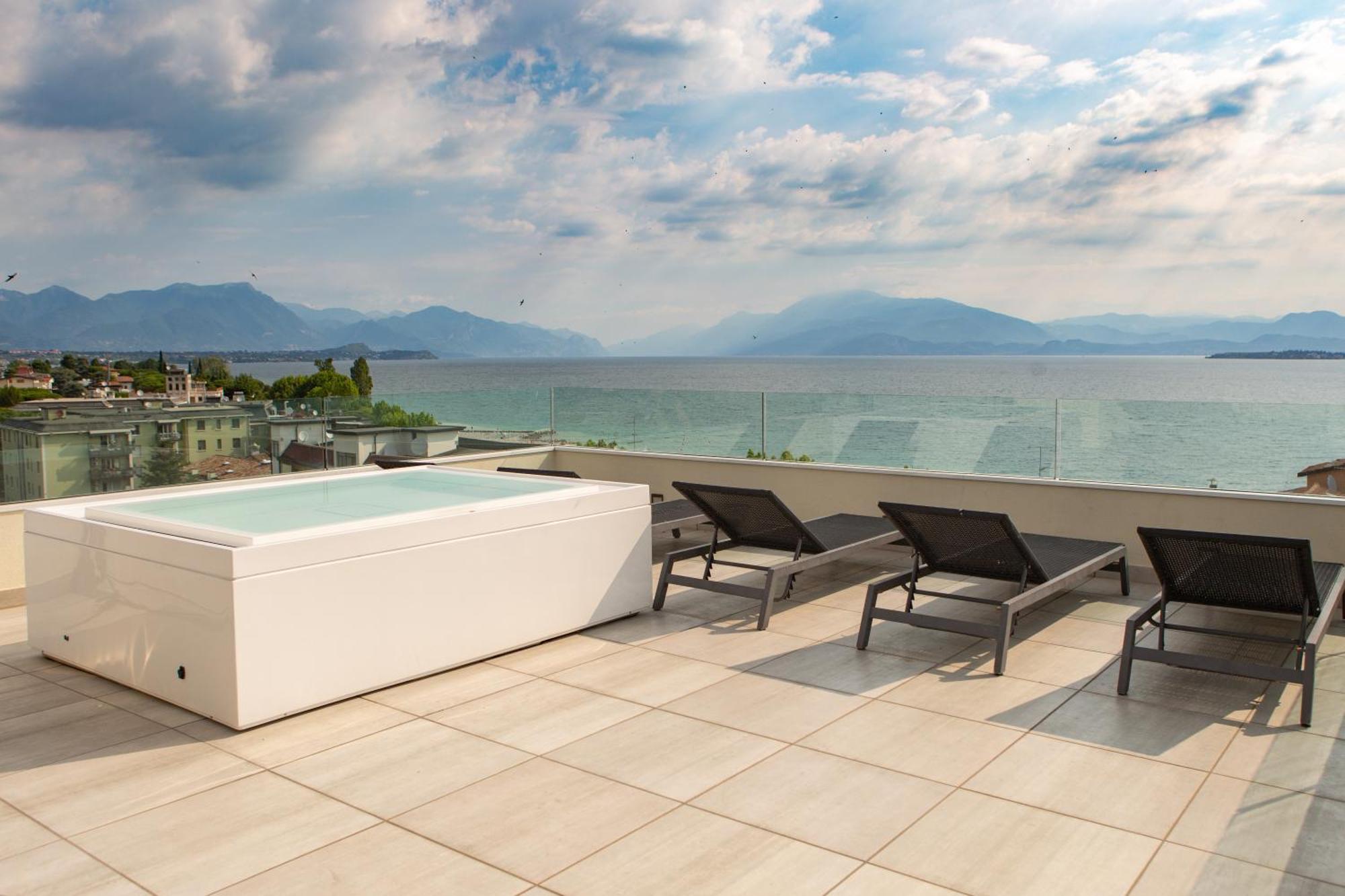 Hotel Bonotto Desenzano del Garda Esterno foto